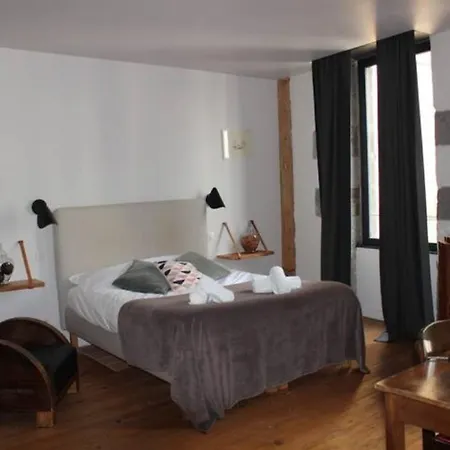 La Tour Gregoire 住宿加早餐酒店 克莱蒙费朗