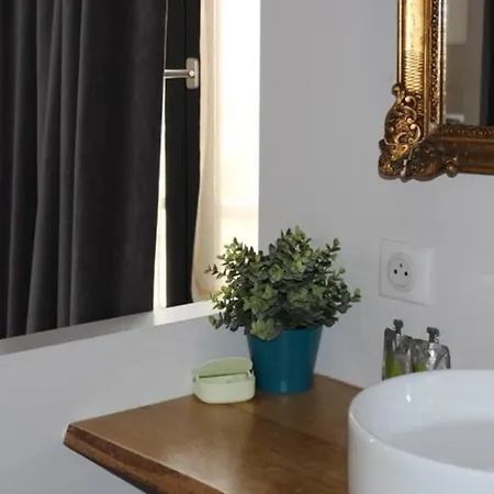 La Tour Grégoire Bed and breakfast 4*