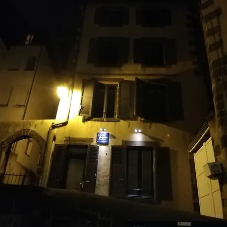 La Tour Grégoire Bed & Breakfast 4*