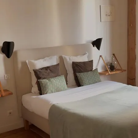 La Tour Gregoire Bed & Breakfast
