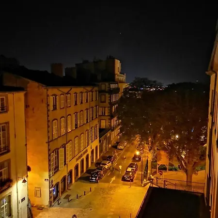 La Tour Grégoire Bed & Breakfast 4*