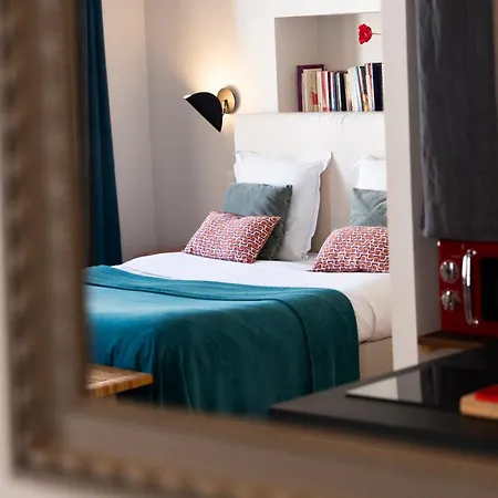 Couette-café La Tour Grégoire 4*