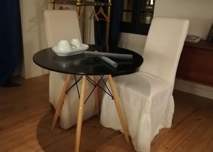 Couette-café La Tour Grégoire 4*