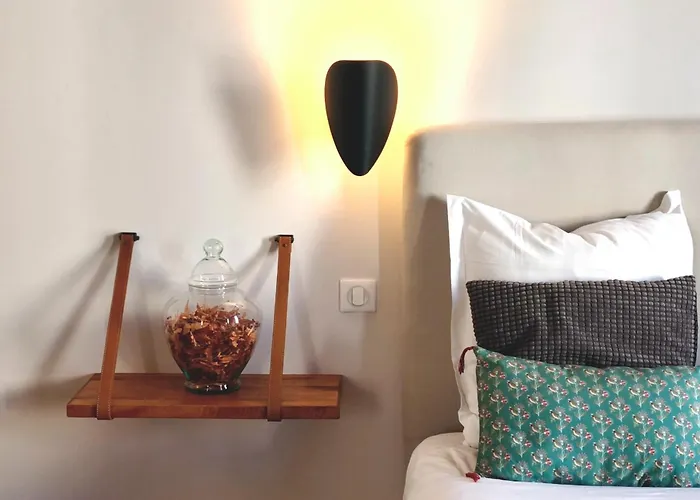 La Tour Grégoire Couette-café 4*