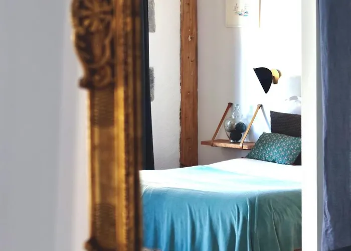 La Tour Grégoire Bed & Breakfast